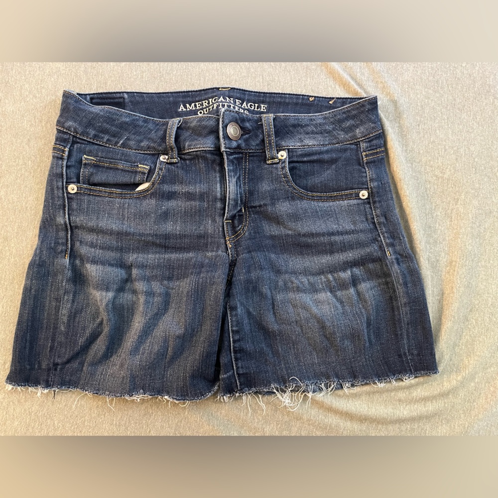 American eagle size 8 Jean shorts